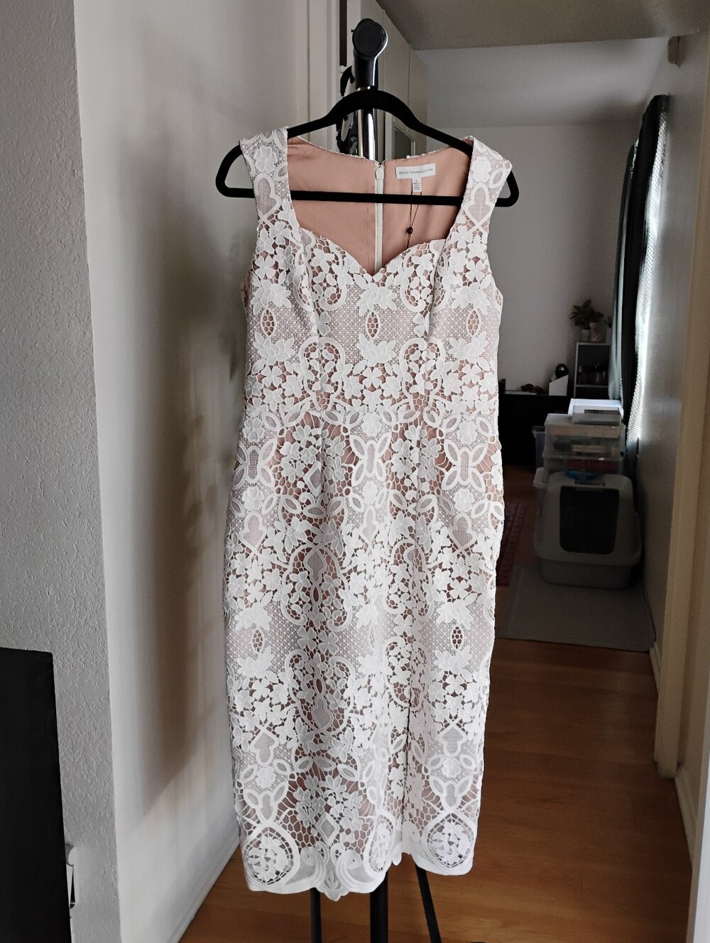 Dress The Population Jayleen Lace Midi Dress, Large - Item #6909897